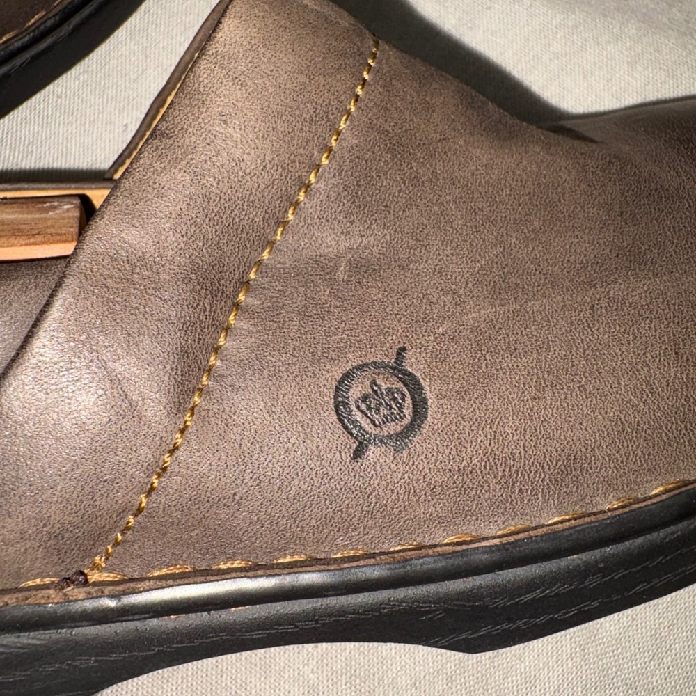Born Brown‎ Leather Clogs Mules Womens Slip Comfort Shoes Low Wedge Round Toe 10 - Picture 6 of 10